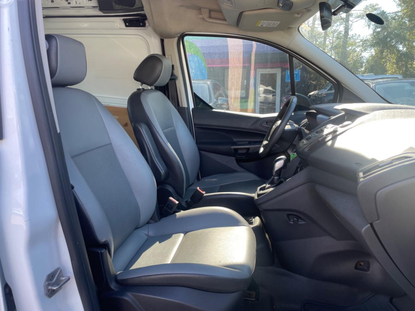 2015 WHITE FORD TRANSIT CONNECT XL (NM0LS7E70F1) with an 2.5L engine, Automatic transmission, located at 5103 Dorchester Rd., Charleston, SC, 29418-5607, (843) 767-1122, 36.245171, -115.228050 - Photo#9